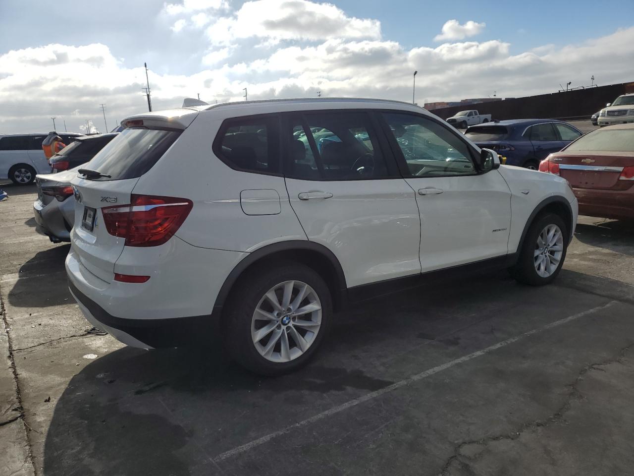 VIN 5UXWY3C50F0E95421 2015 BMW X3 no.3