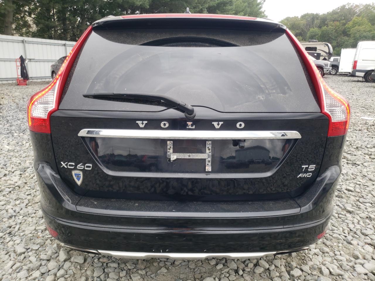 YV4612RK9F2661222 2015 Volvo Xc60 T5 Premier