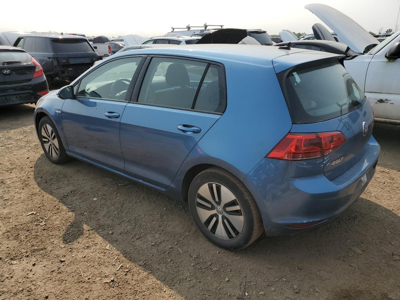 WVWKP7AU2GW907211 2016 VOLKSWAGEN GOLF - Image 2