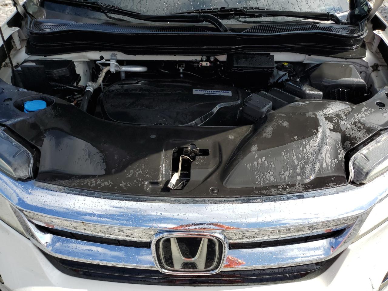 2019 Honda Pilot Touring VIN: 5FNYF5H94KB000492 Lot: 72618554