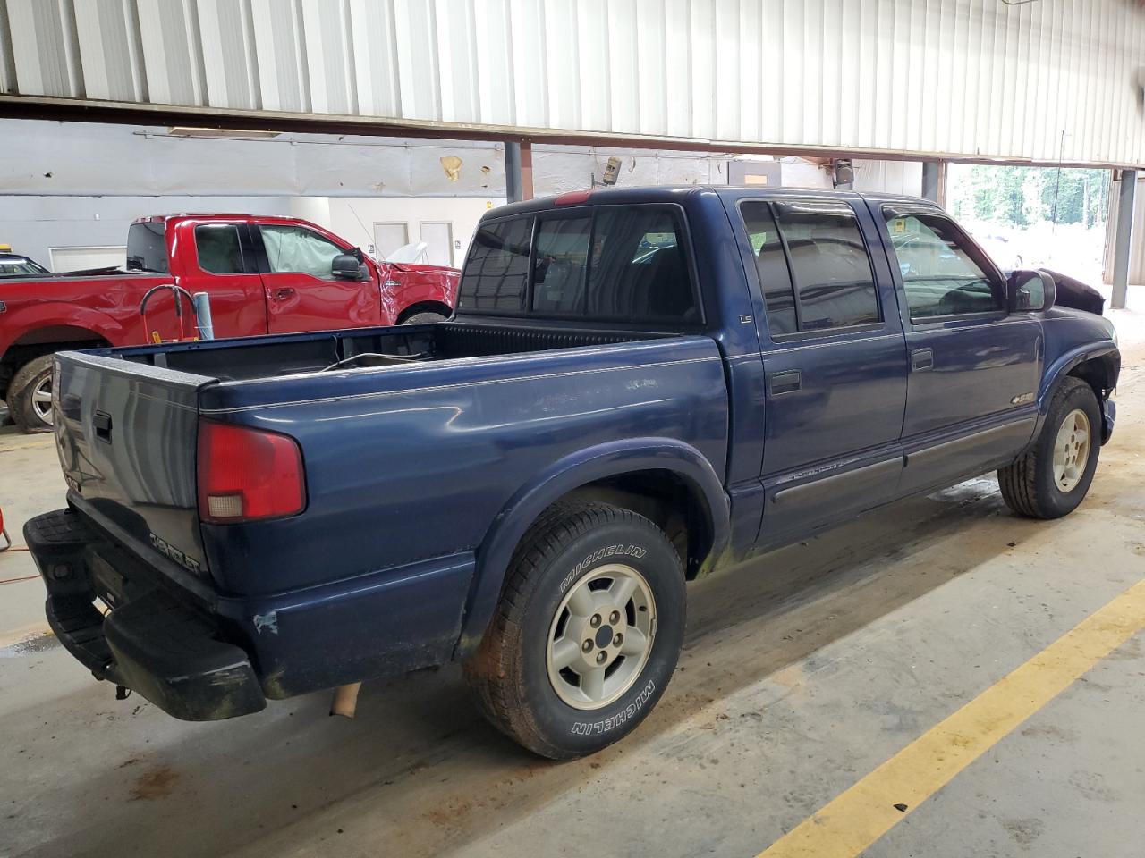 2004 Chevrolet S Truck S10 VIN: 1GCDT13X44K140568 Lot: 71651264