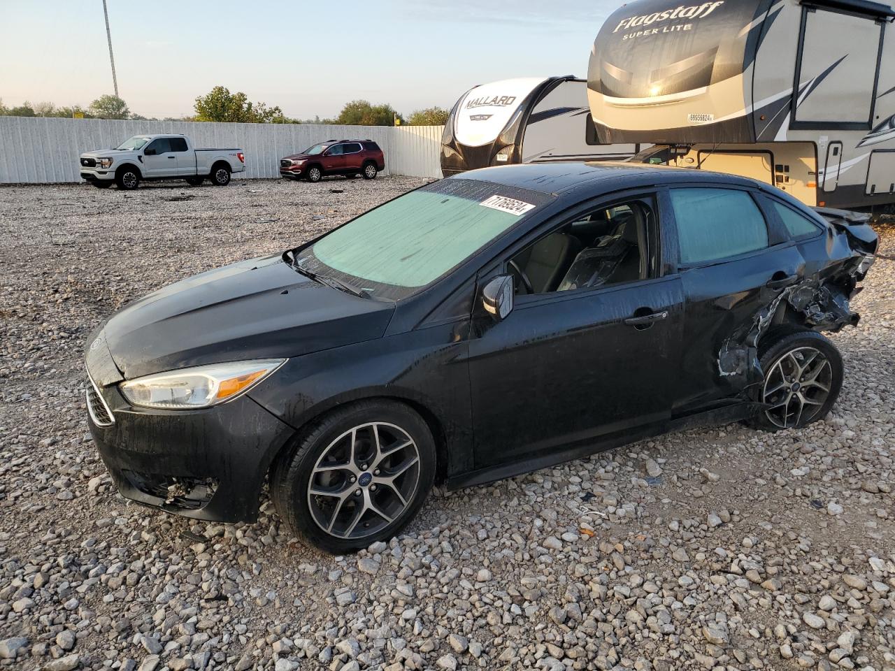 2015 Ford Focus Se VIN: 1FADP3F28FL217588 Lot: 71769524