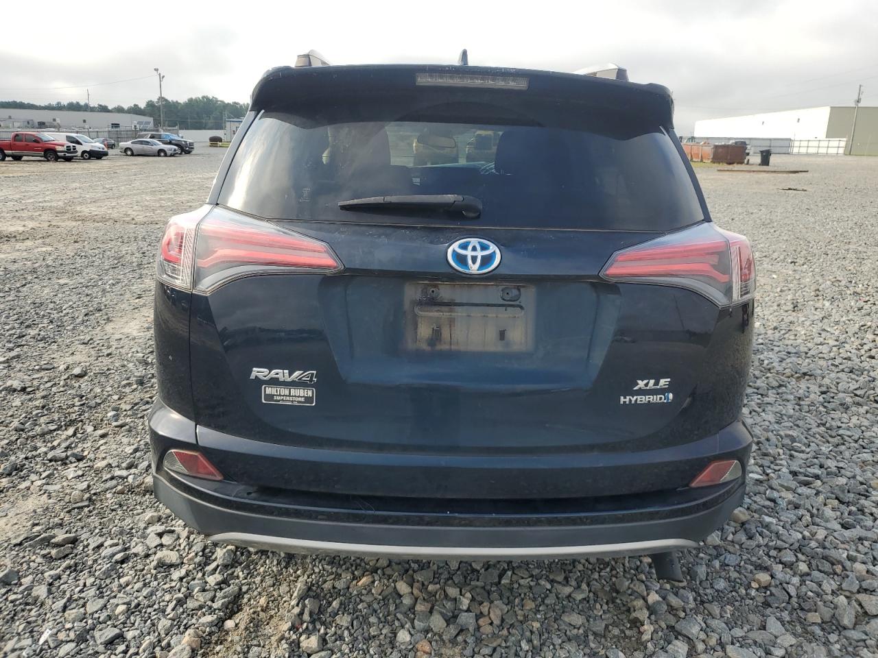 JTMRJREV4HD082770 2017 Toyota Rav4 Hv Le