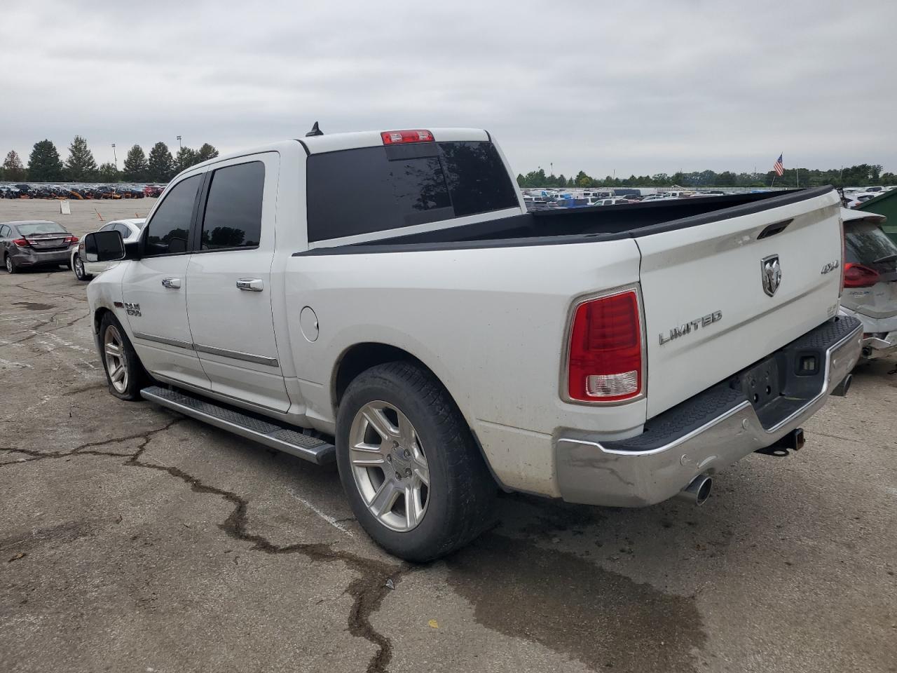 2014 RAM 1500 - Image 2