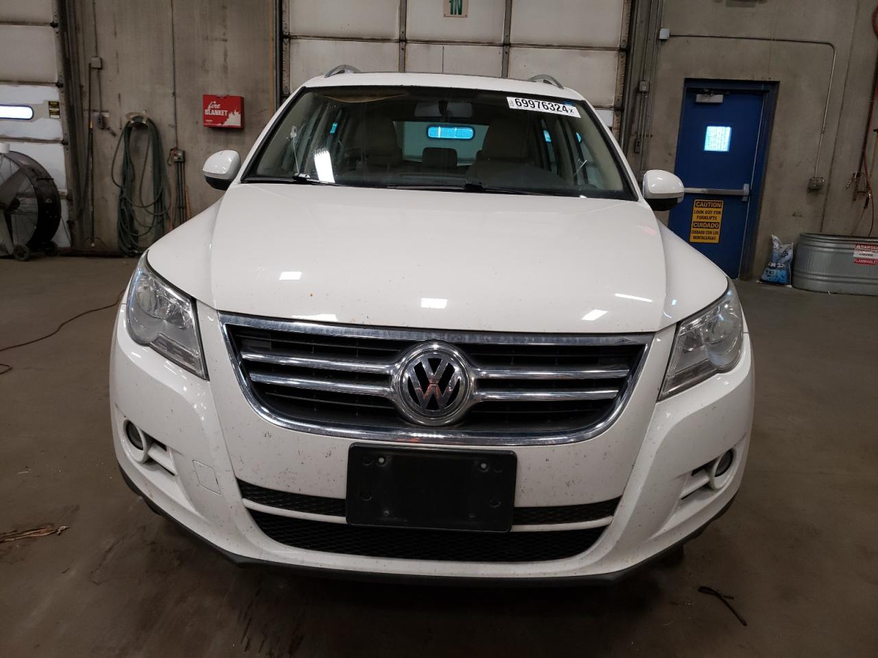 WVGAV75N29W526882 2009 Volkswagen Tiguan S