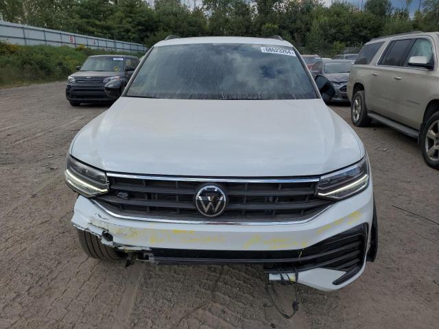  VOLKSWAGEN TIGUAN 2023 Белый