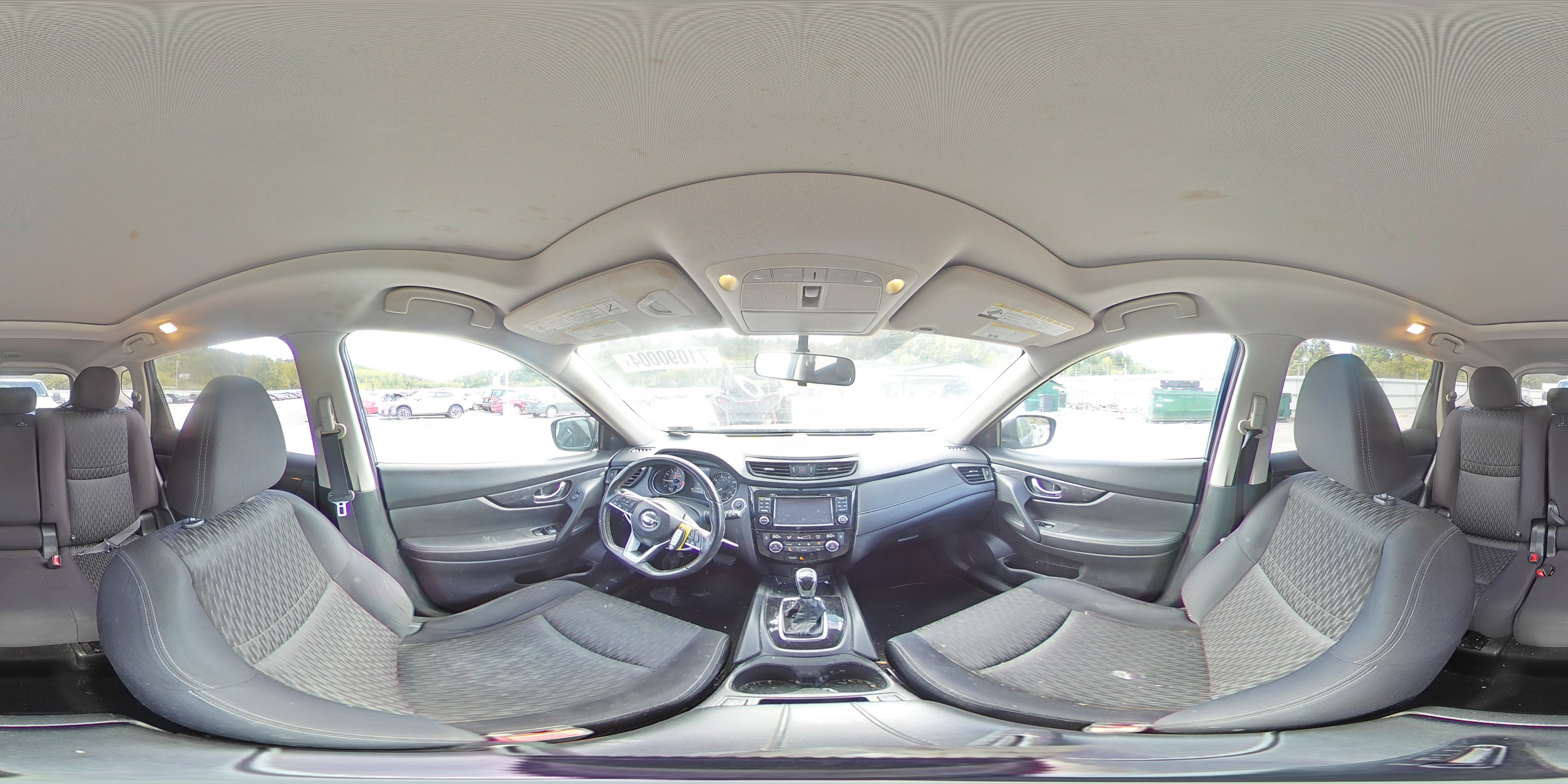 2017 Nissan Rogue - Image 13