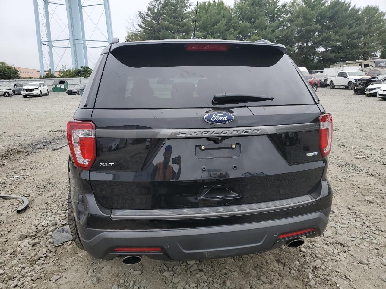 1FM5K8DH5KGB00180 2019 Ford Explorer Xlt