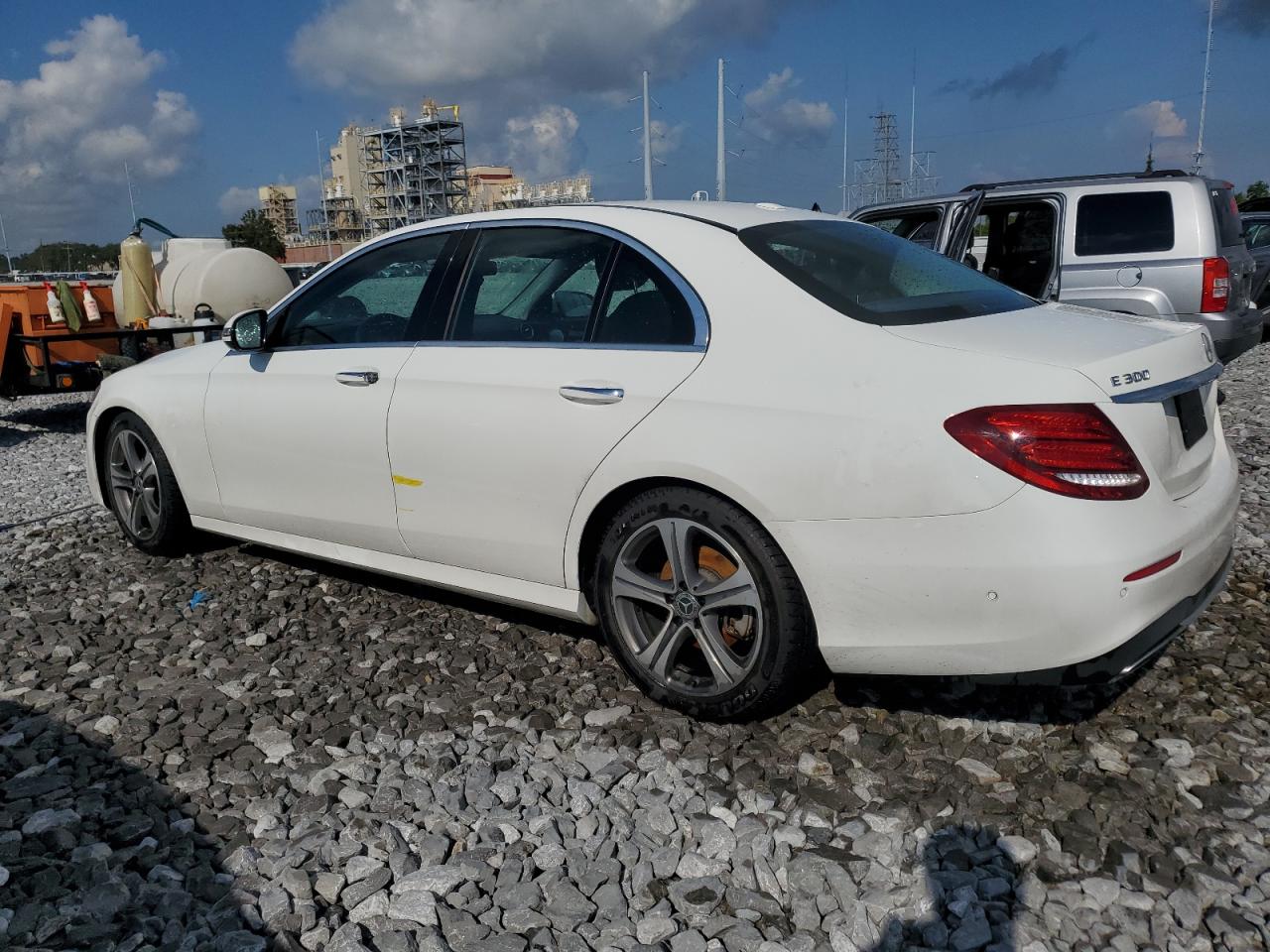 WDDZF4JB3JA458050 2018 MERCEDES-BENZ E CLASS - Image 2