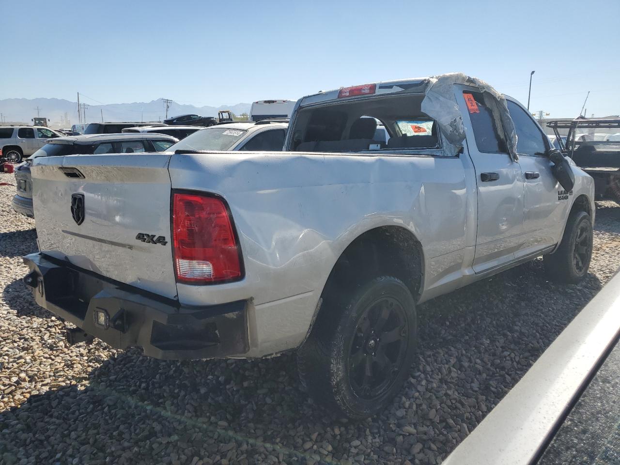 2015 RAM 1500 - Image 3