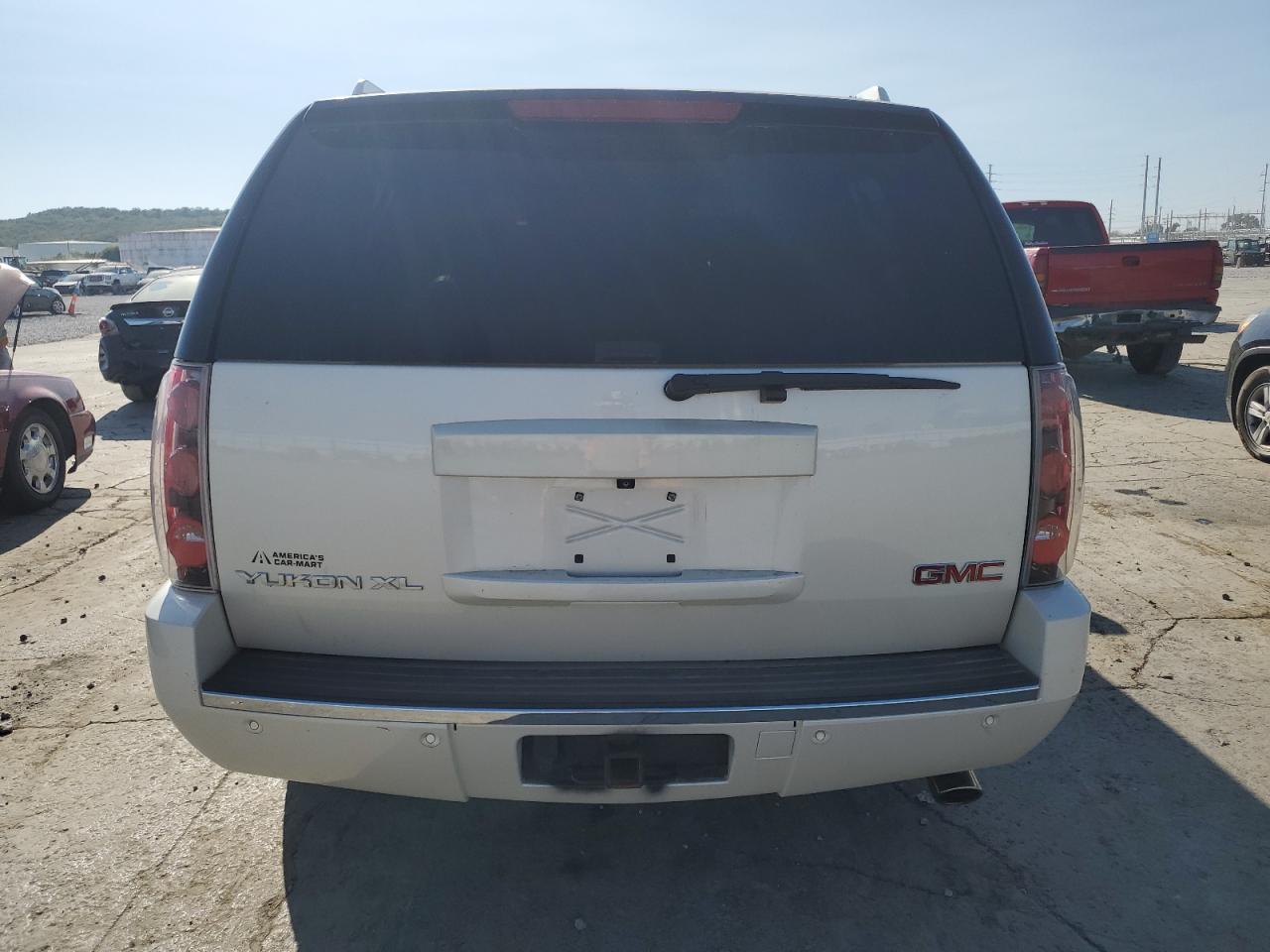 1GKS1MEF0DR357856 2013 GMC Yukon Xl Denali