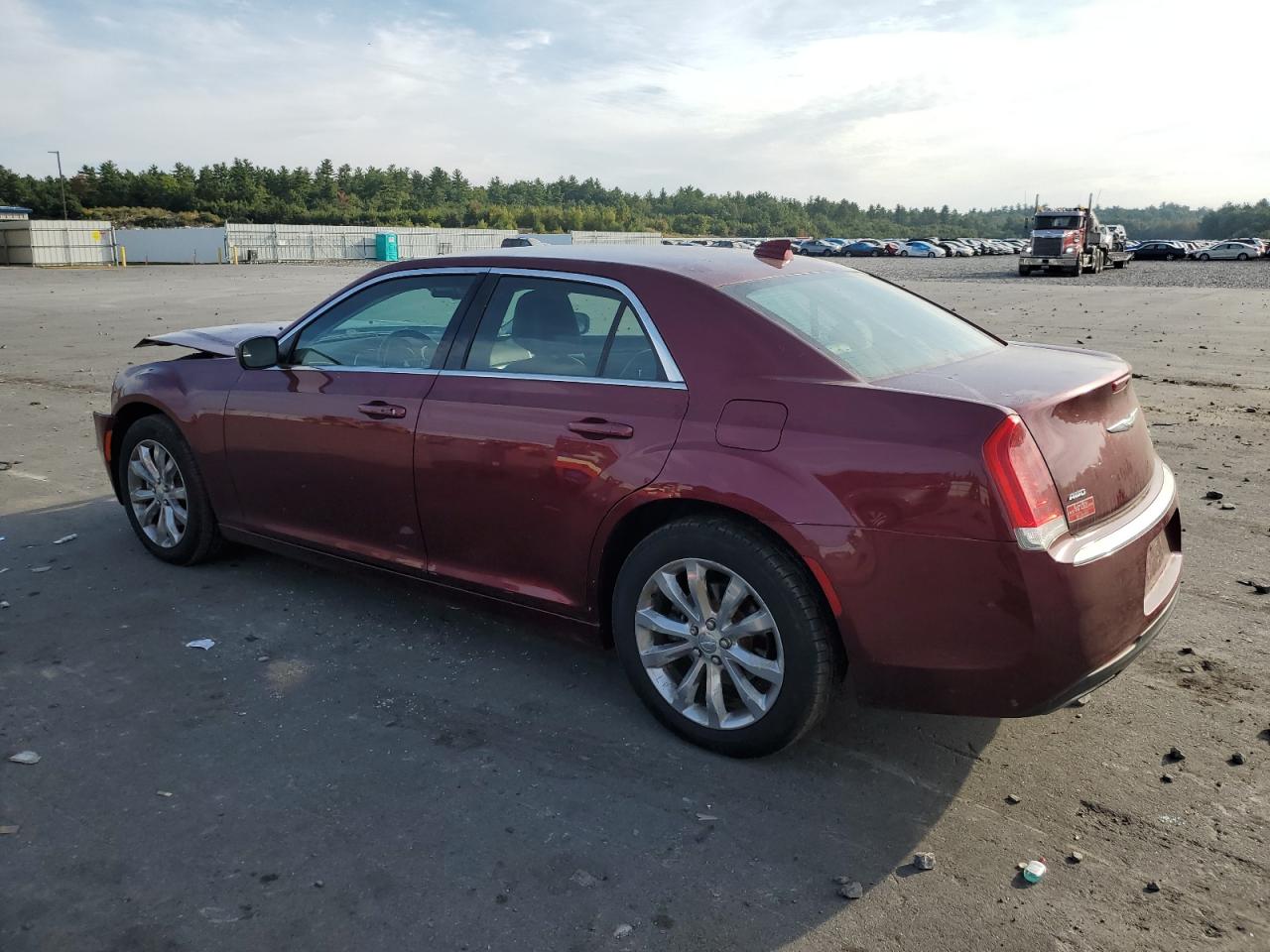 2017 Chrysler 300 - Image 2