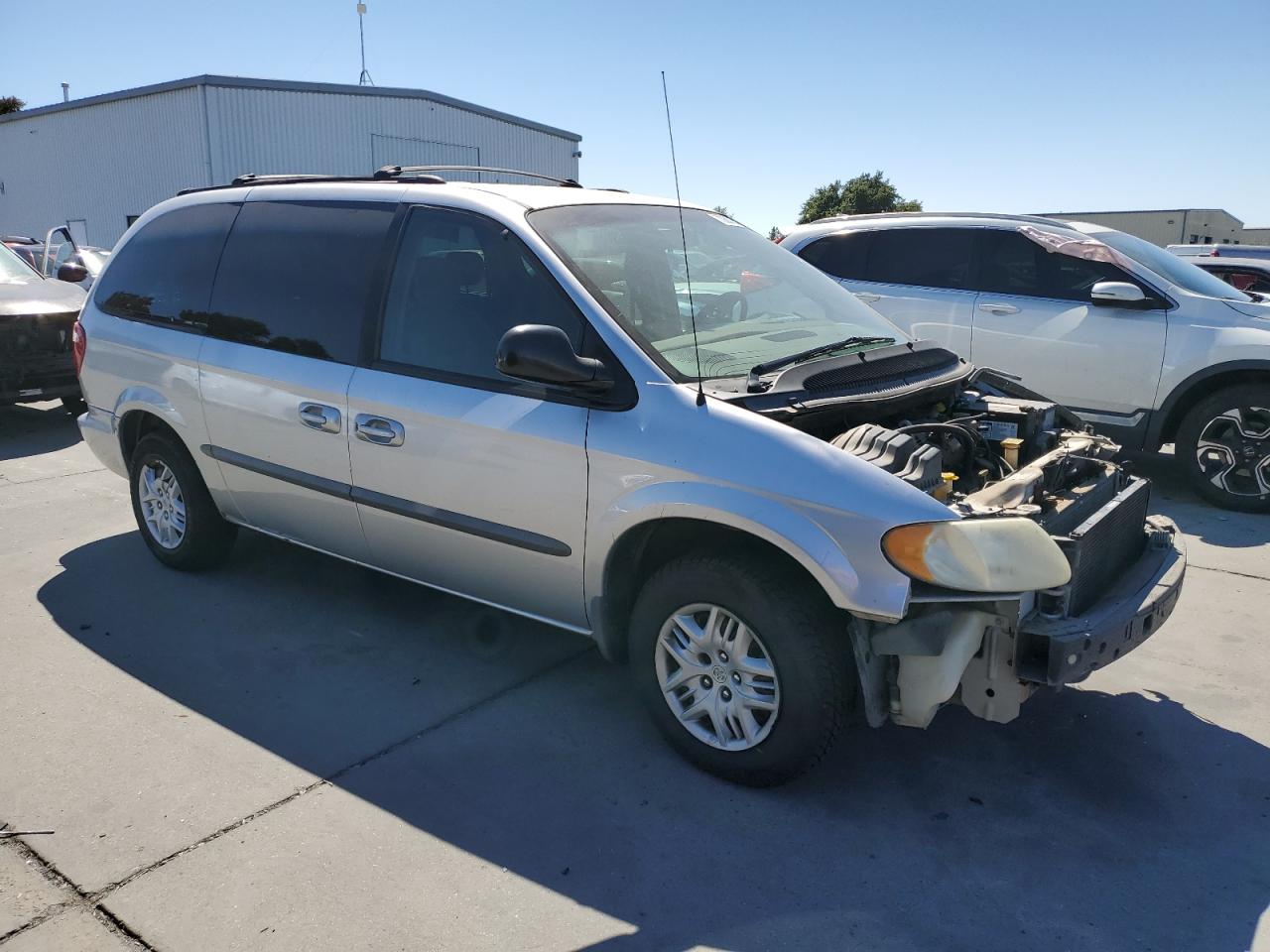 2002 Dodge Grand Caravan Sport VIN: 2B4GP44302R519318 Lot: 70807544