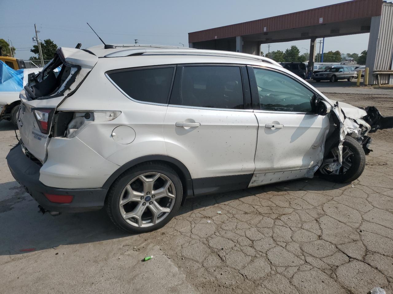 1FMCU9J91HUE31871 2017 Ford Escape Titanium