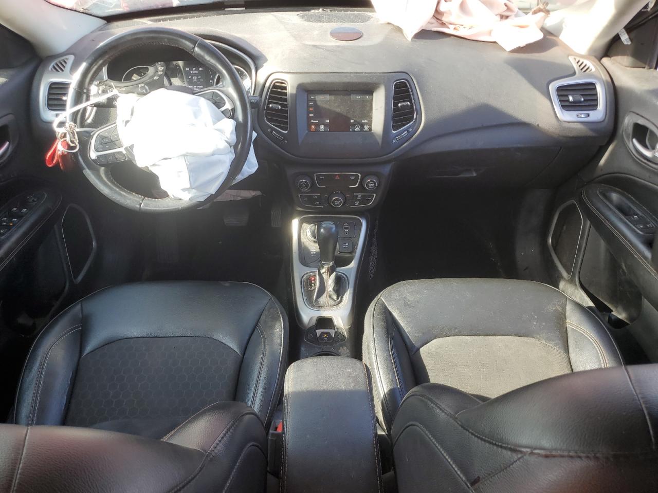 2019 Jeep Compass Latitude VIN: 3C4NJDBB4KT807412 Lot: 71114204