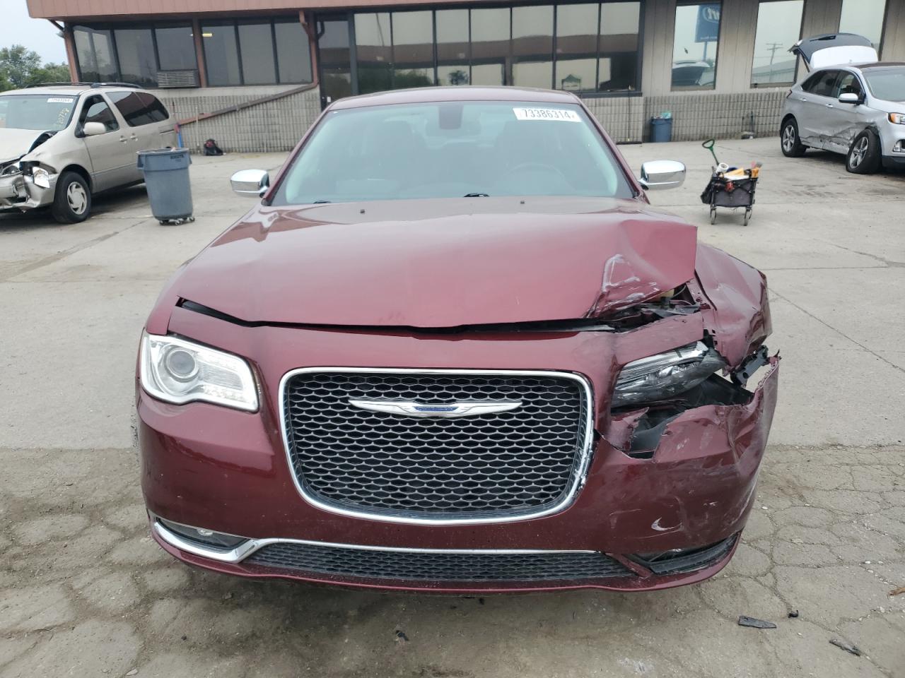2016 Chrysler 300 - Image 5