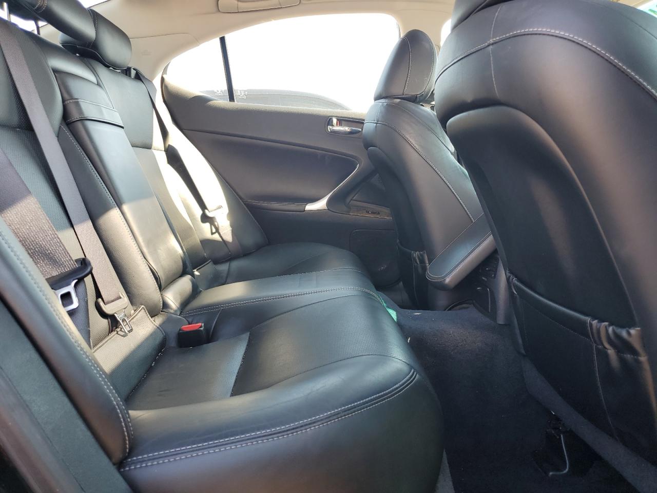 2009 Lexus IS - Image 10