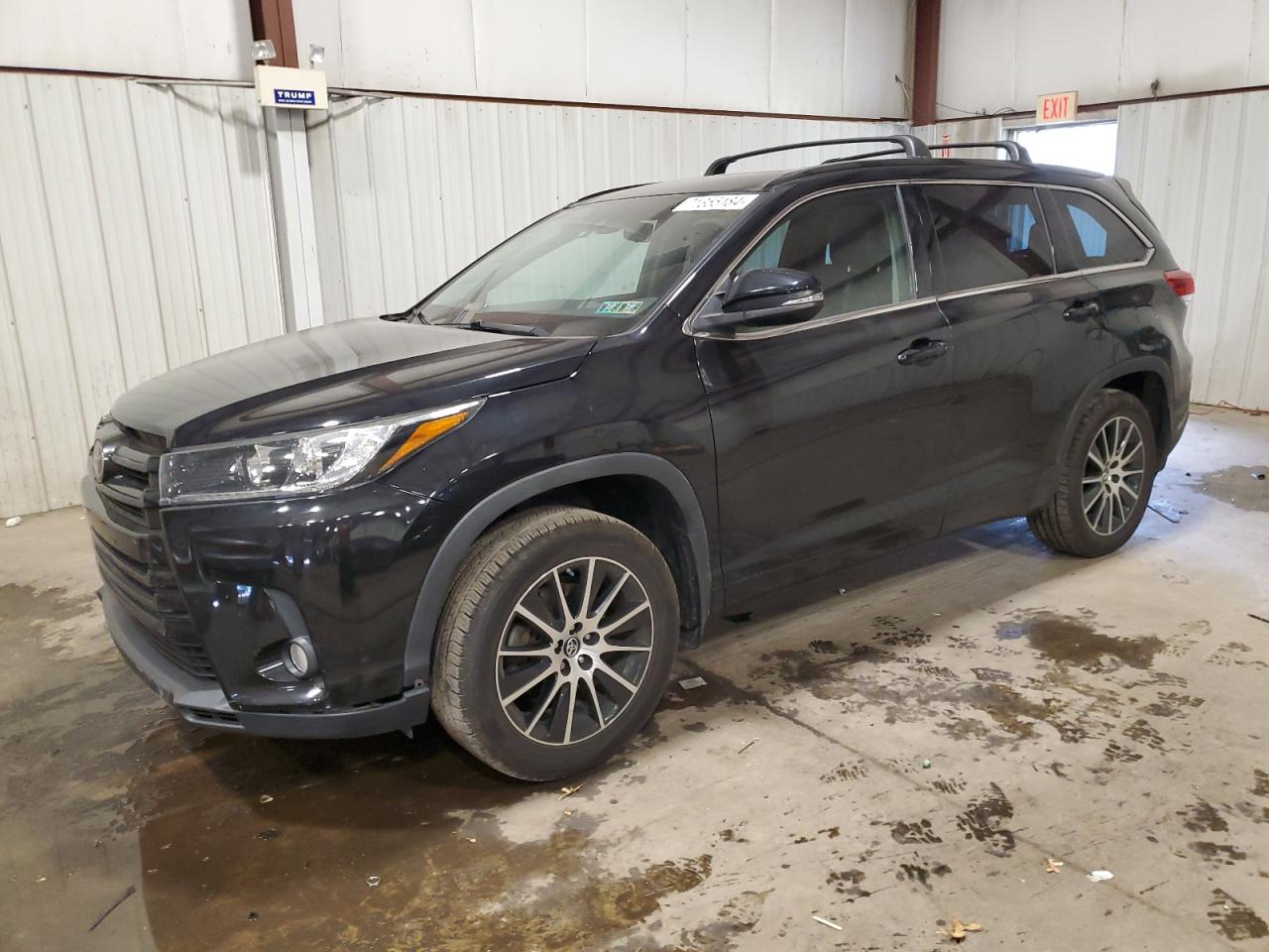 5TDJZRFH6JS891163 2018 TOYOTA HIGHLANDER - Image 1