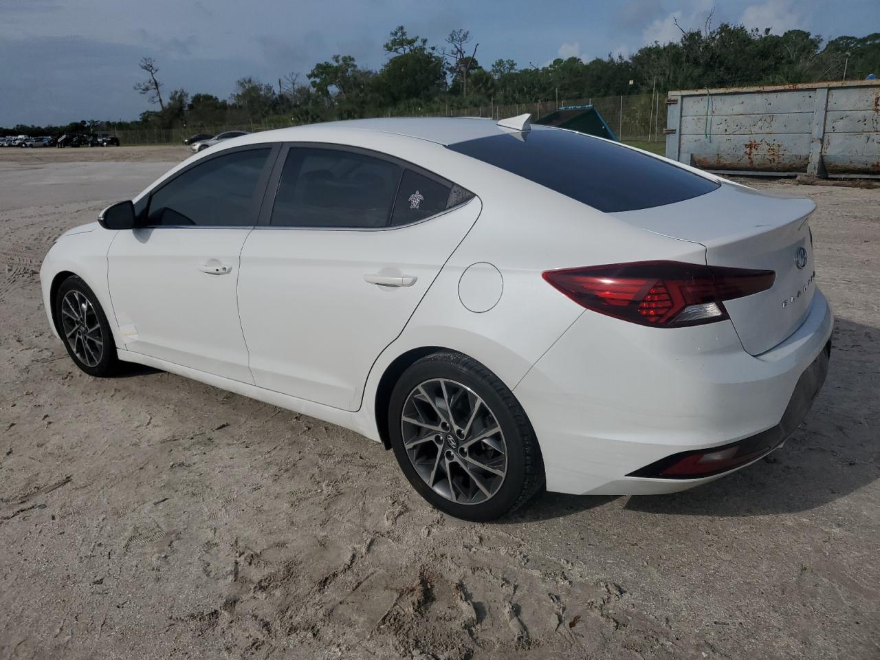 5NPD84LFXKH451394 2019 HYUNDAI ELANTRA - Image 2