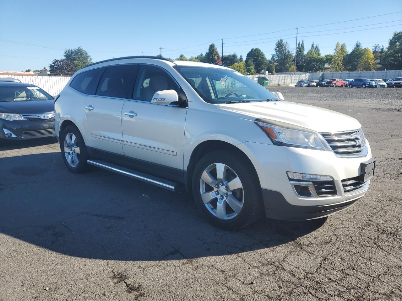 VIN 1GNKVLKD5DJ218213 2013 CHEVROLET TRAVERSE no.4