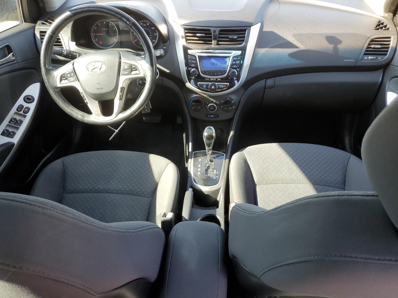 KMHCU5AE2DU061966 2013 Hyundai Accent Gls