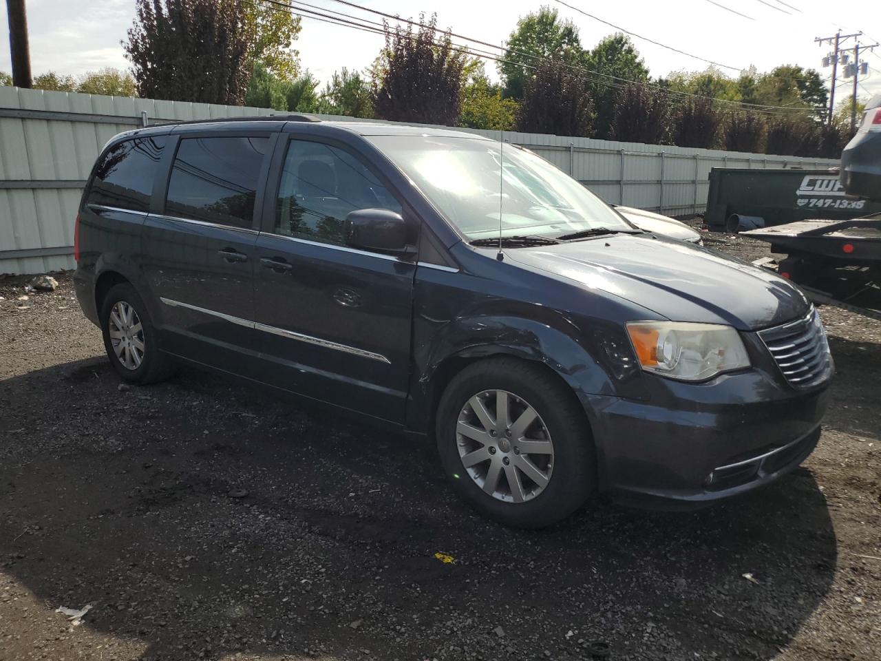 2013 Chrysler Town & Country - Image 4