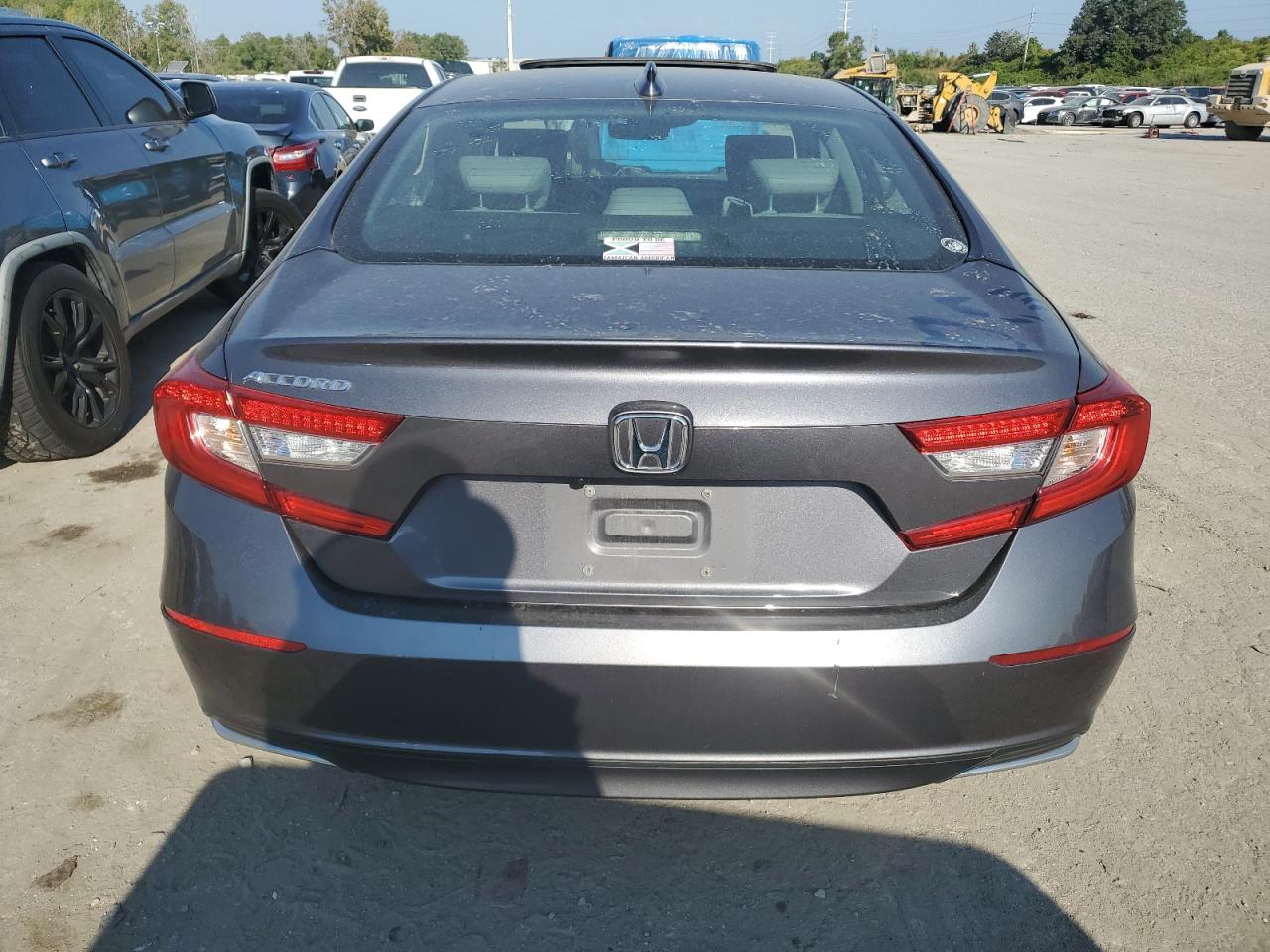 1HGCV1F50JA143339 2018 Honda Accord Exl