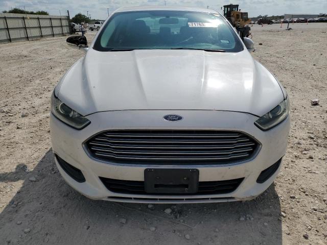  FORD FUSION 2016 Белы