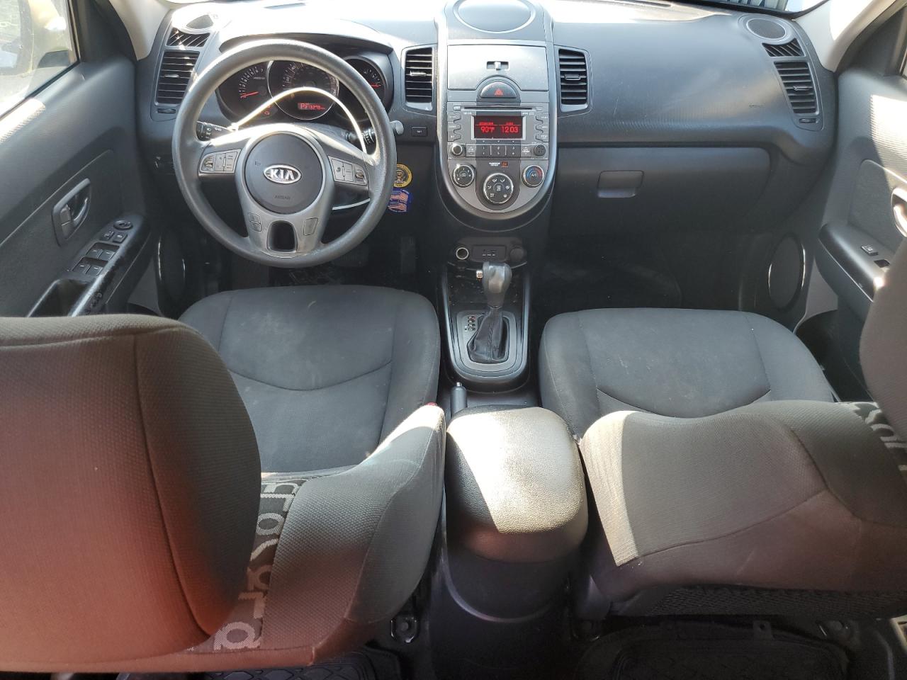 KNDJT2A27B7223914 2011 Kia Soul +