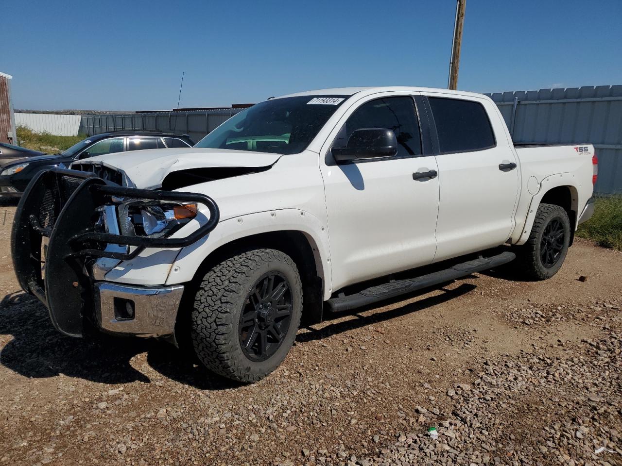 VIN 5TFDW5F12JX757987 2018 TOYOTA TUNDRA no.1