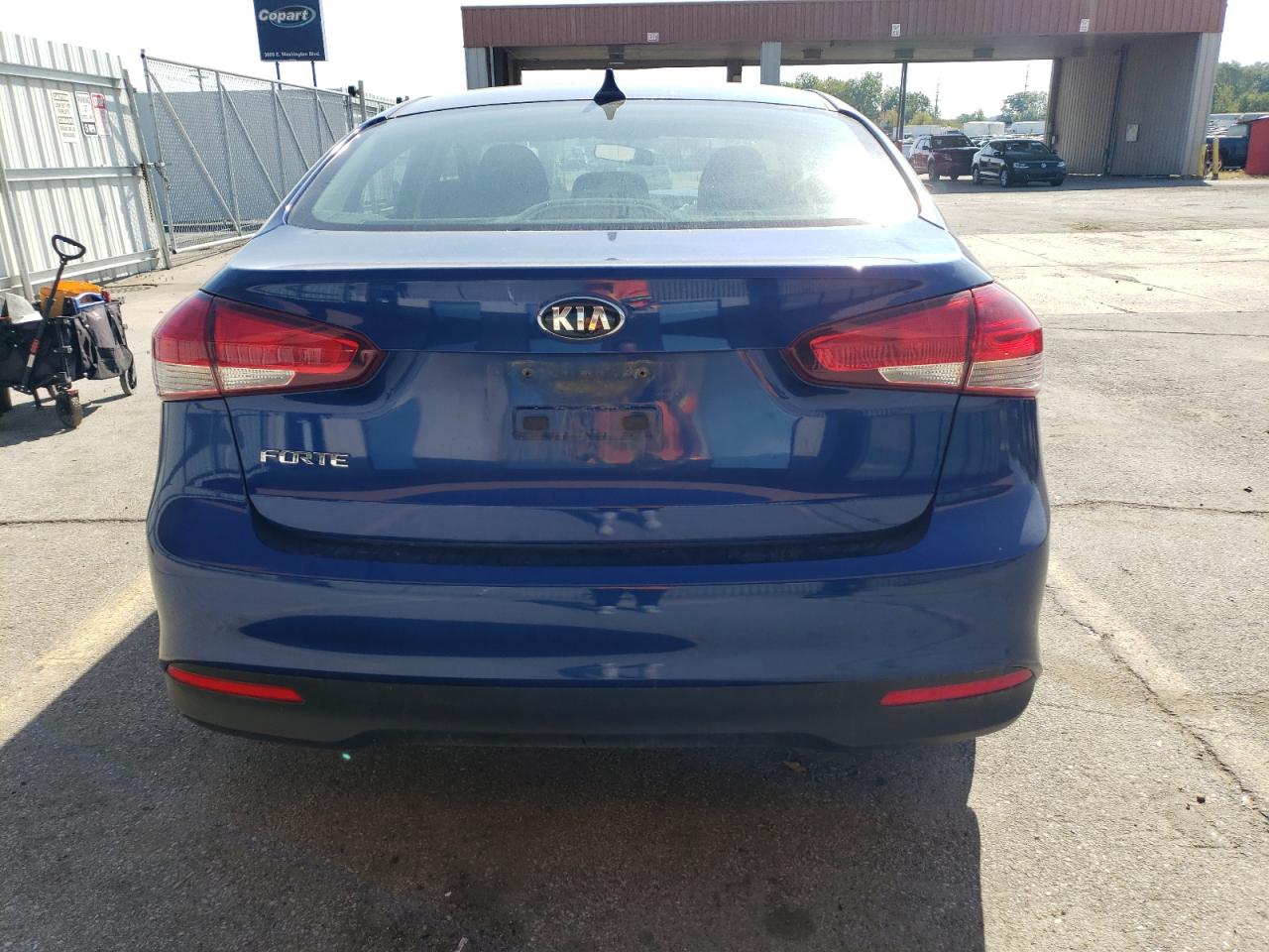 3KPFK4A7XJE169958 2018 Kia Forte Lx