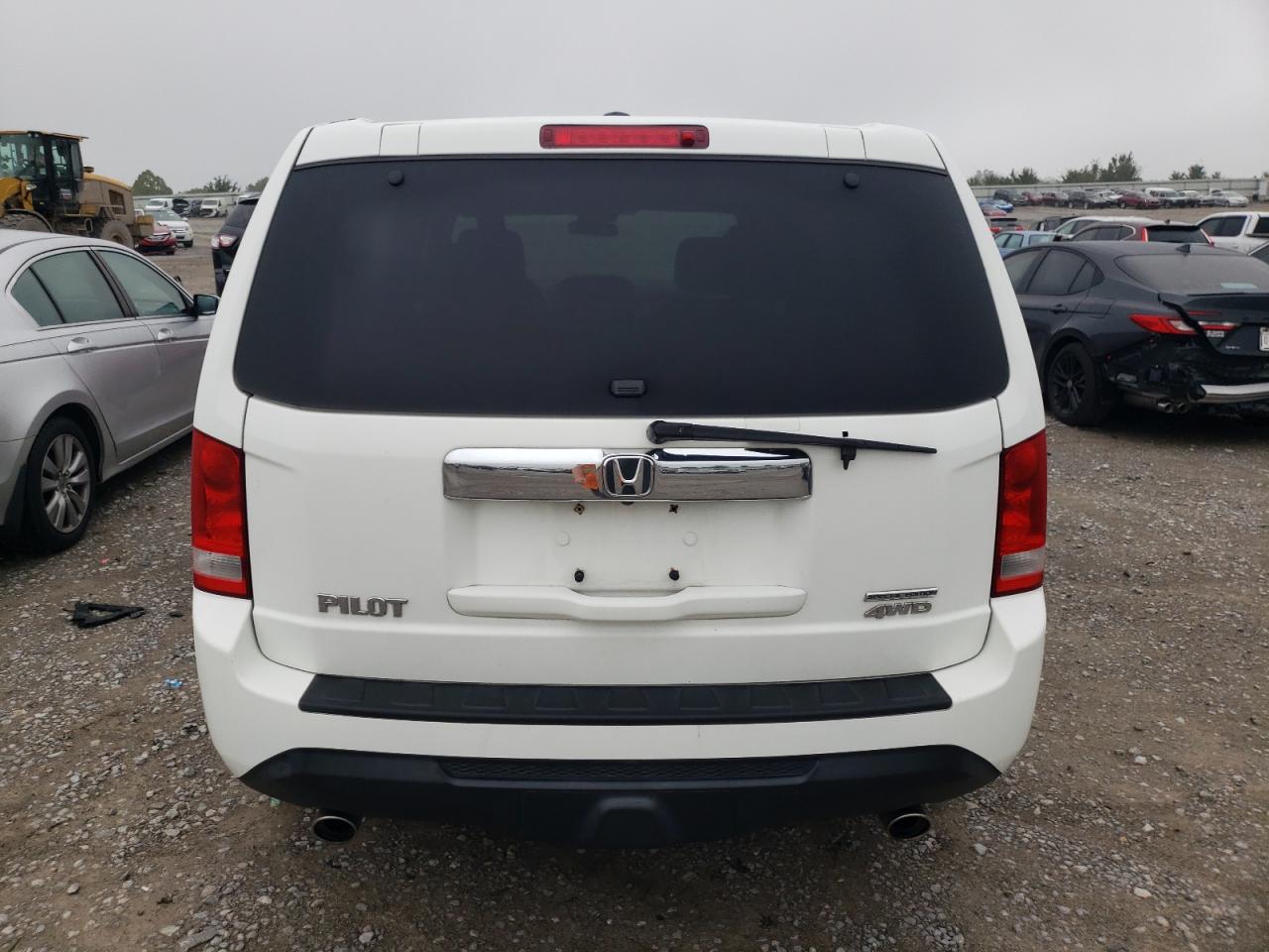 5FNYF4H35FB006829 2015 Honda Pilot Se