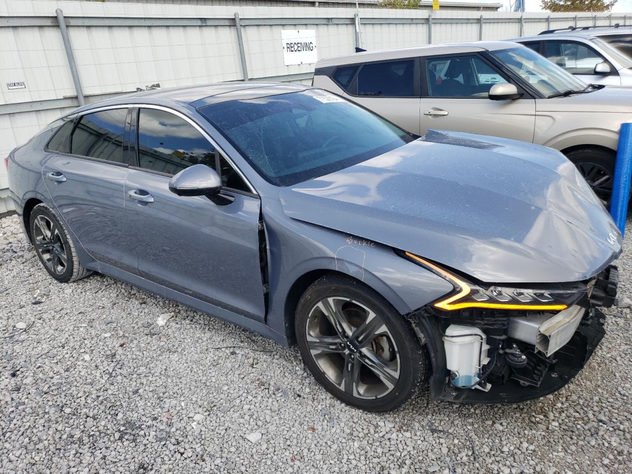 2022 Kia K5 - Image 4