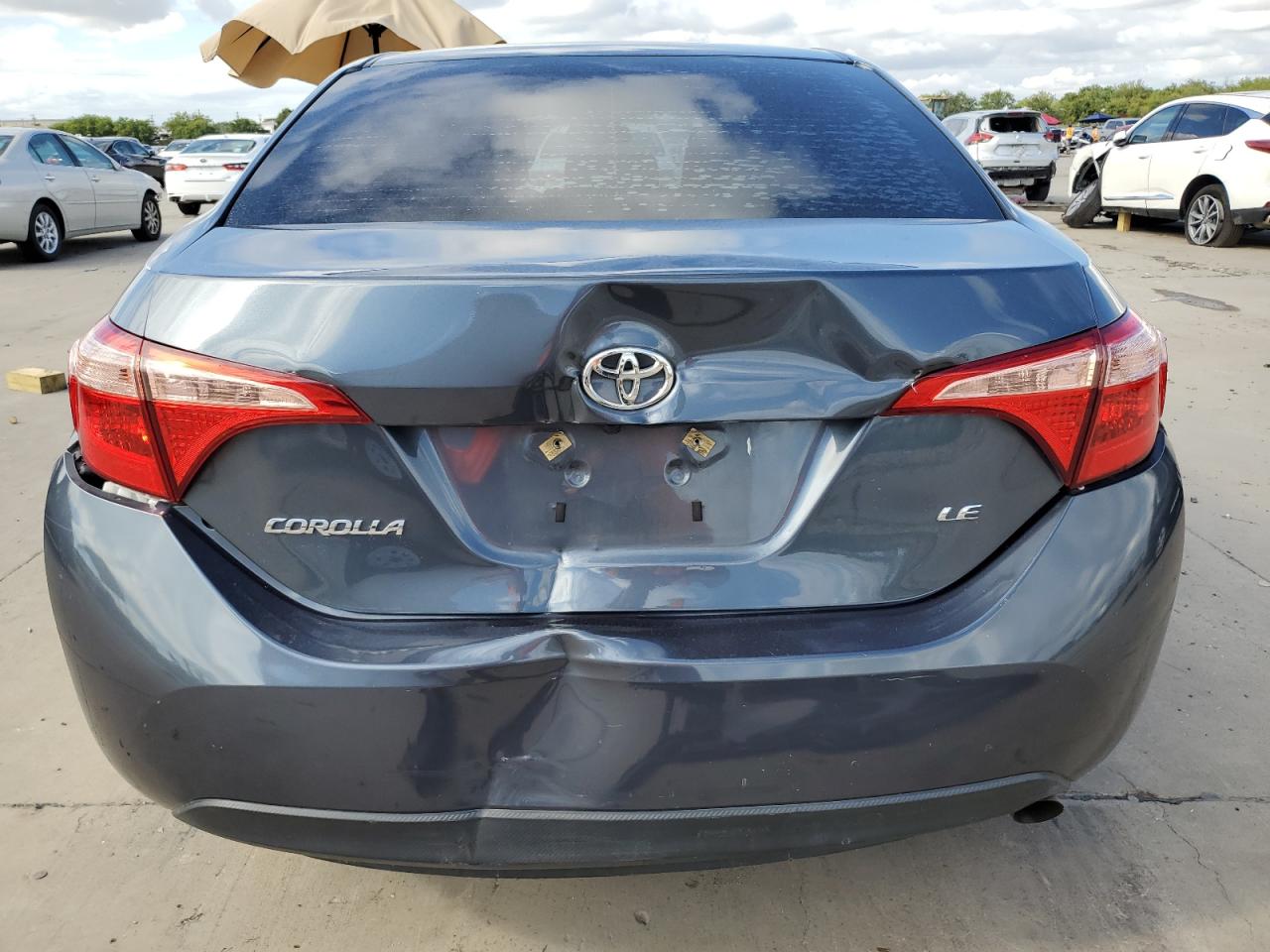 2018 Toyota Corolla L VIN: 2T1BURHE8JC070130 Lot: 71077544