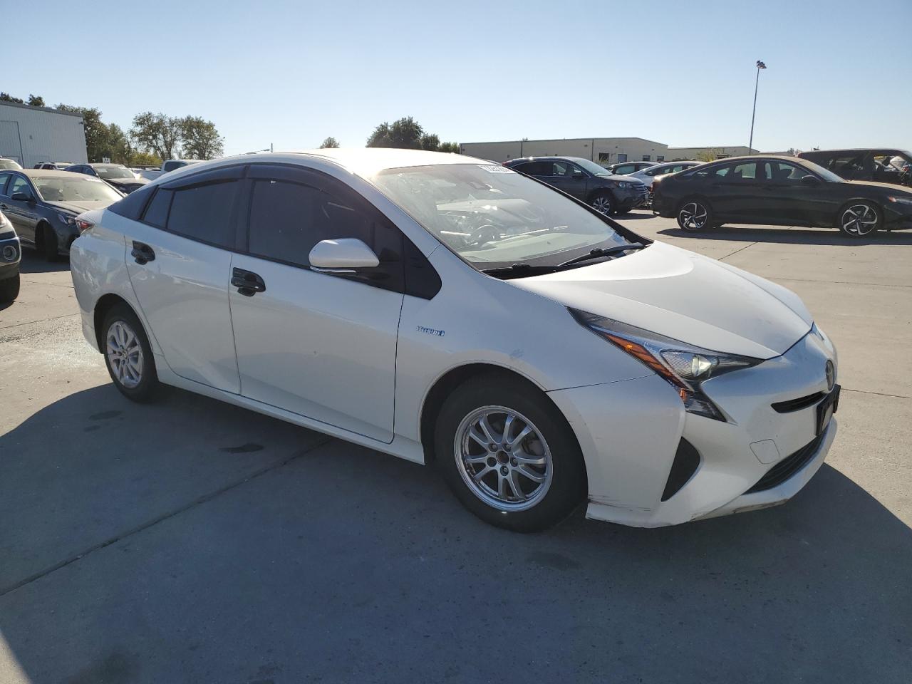 VIN JTDKBRFU8H3033114 2017 TOYOTA PRIUS no.4