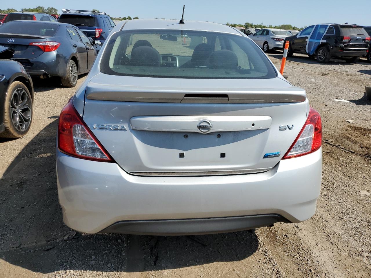 2015 Nissan Versa S VIN: 3N1CN7AP0FL903427 Lot: 70810594