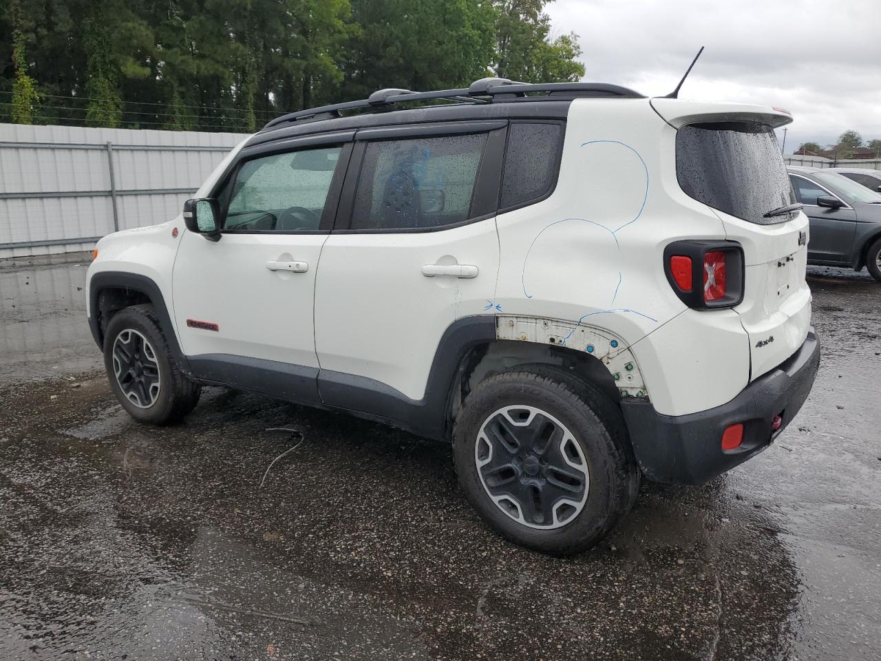 VIN ZACCJBCB5HPE47948 2017 JEEP RENEGADE no.2