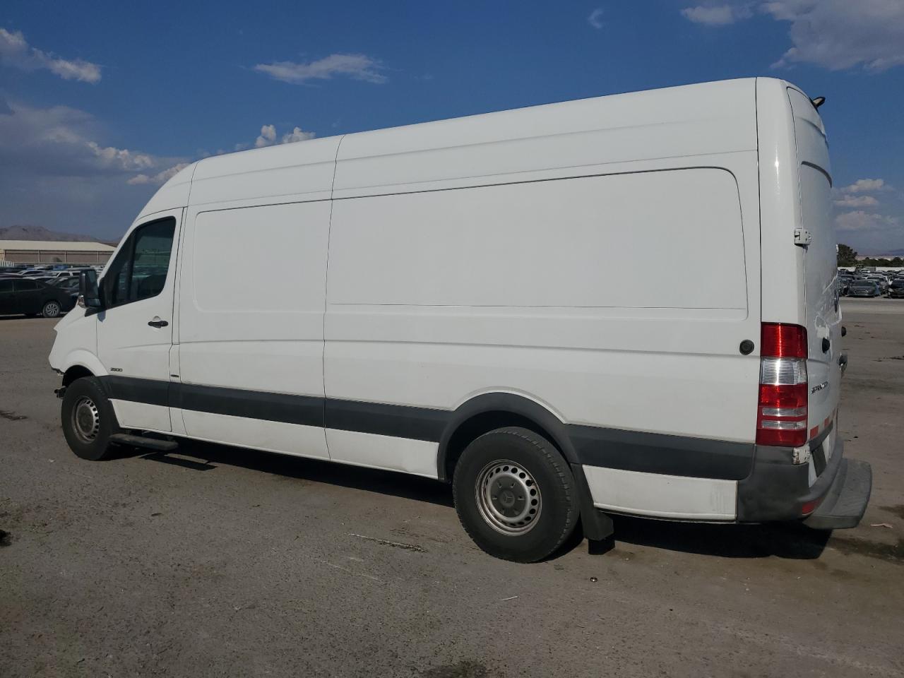 VIN WD3PE8CD8GP273034 2016 MERCEDES-BENZ SPRINTER no.2