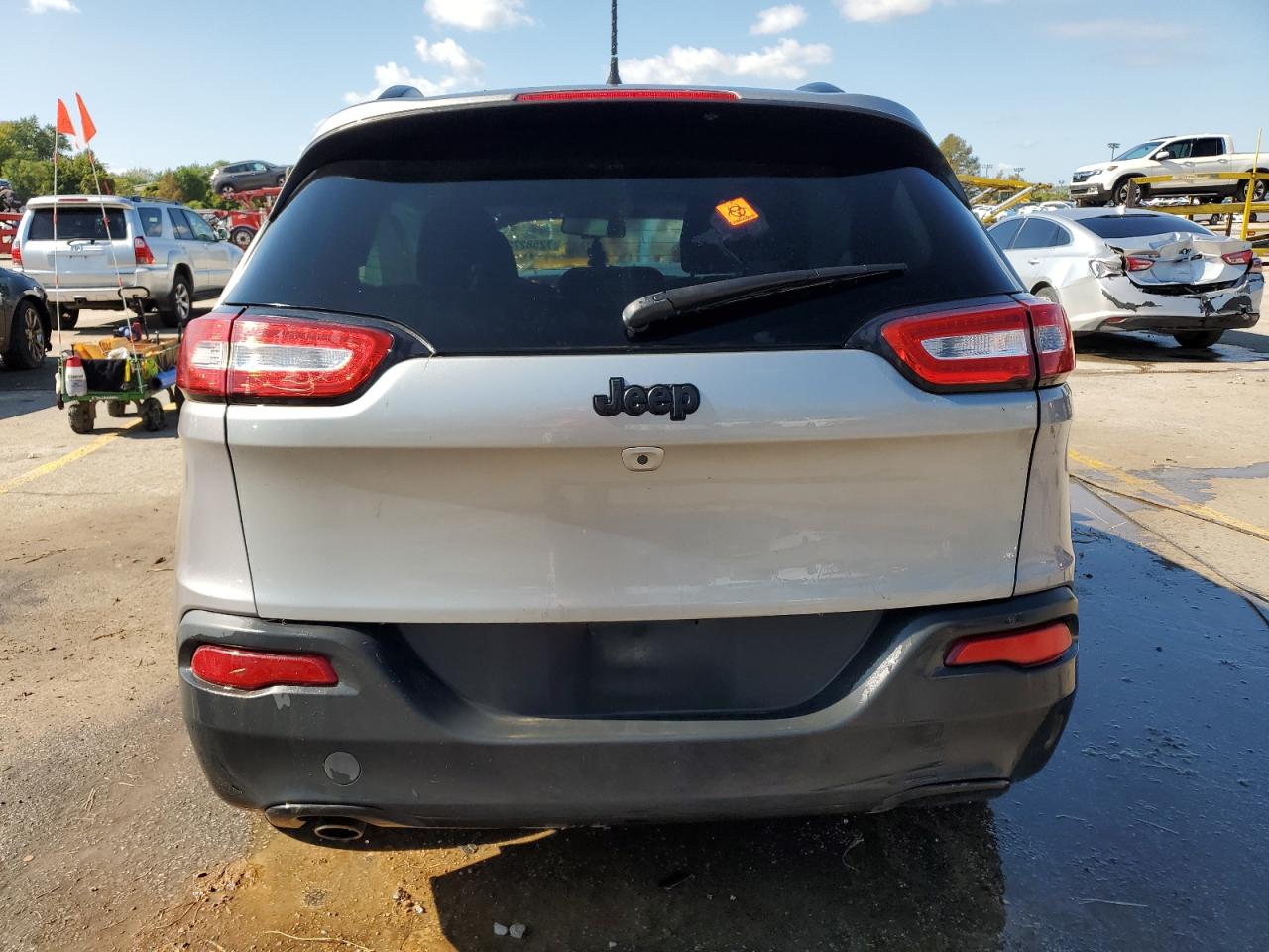 1C4PJLCB6GW166704 2016 Jeep Cherokee Latitude