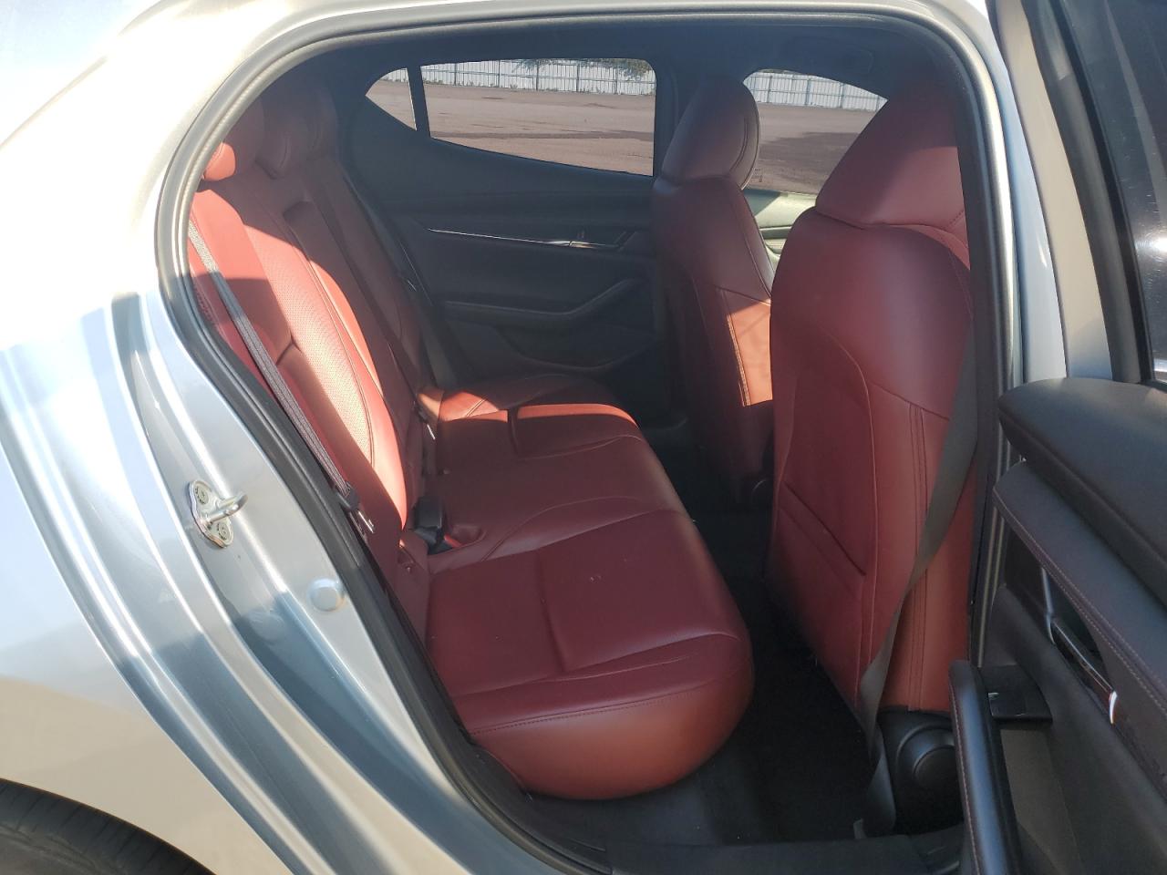 Фото: JM1BPBMY5N1517828 - 10