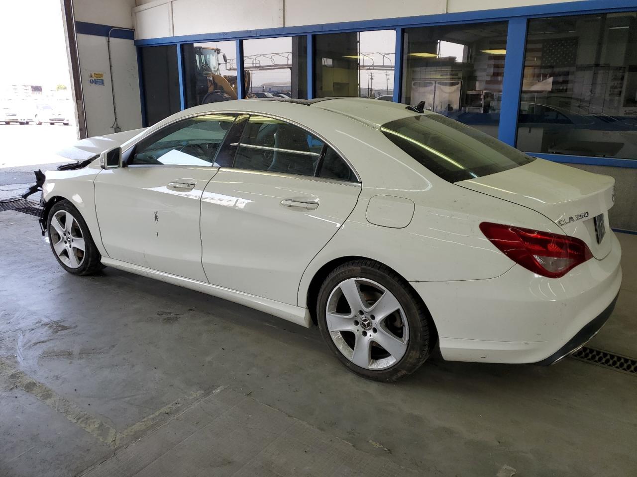 2017 Mercedes-Benz CLA-klasse - Image 2