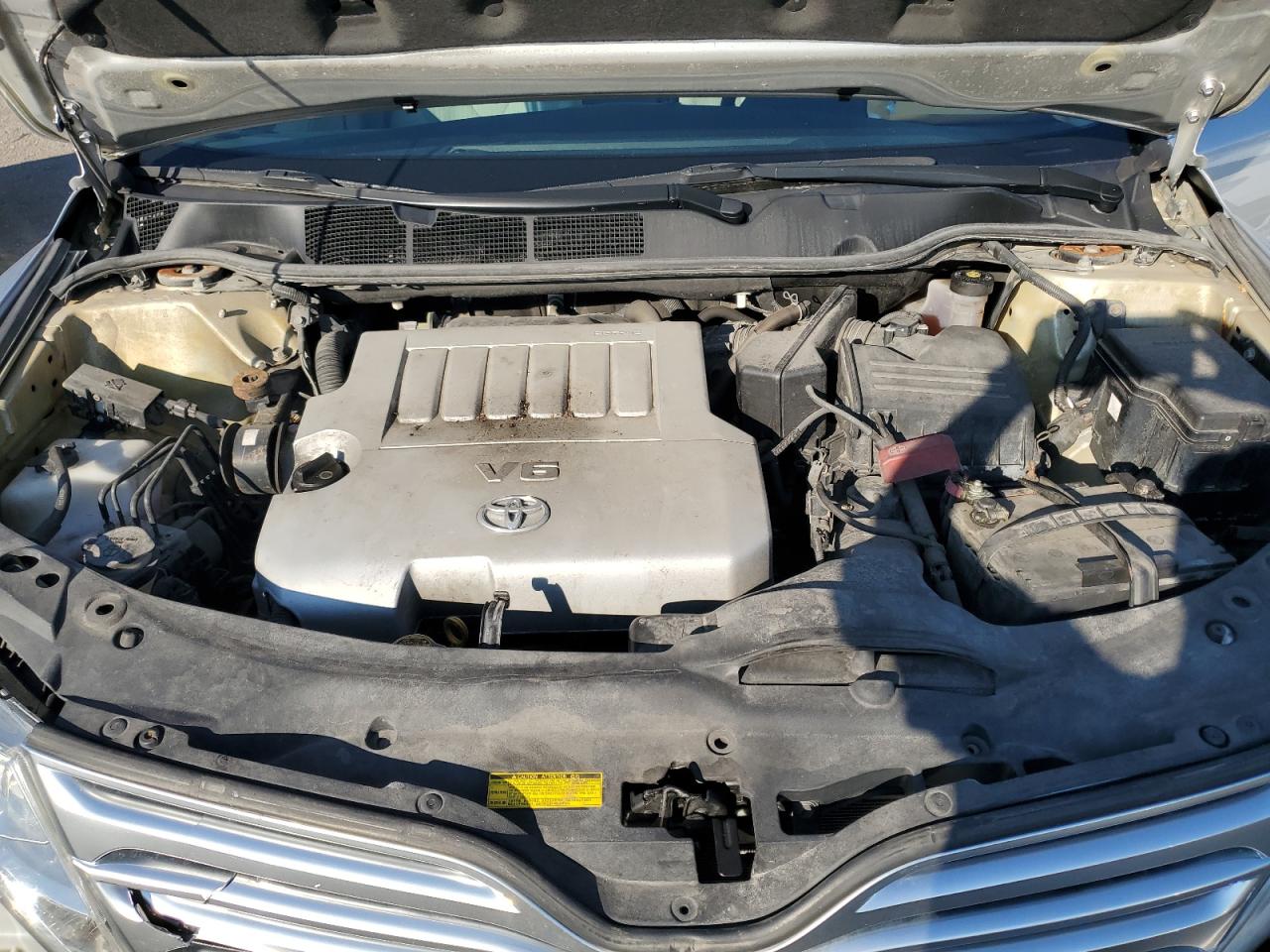 2010 Toyota Venza - Image 12