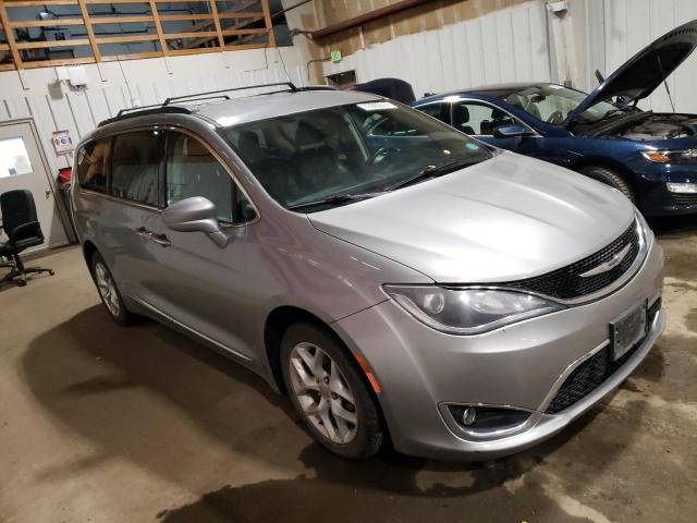 Мінівени CHRYSLER PACIFICA 2017 Сріблястий