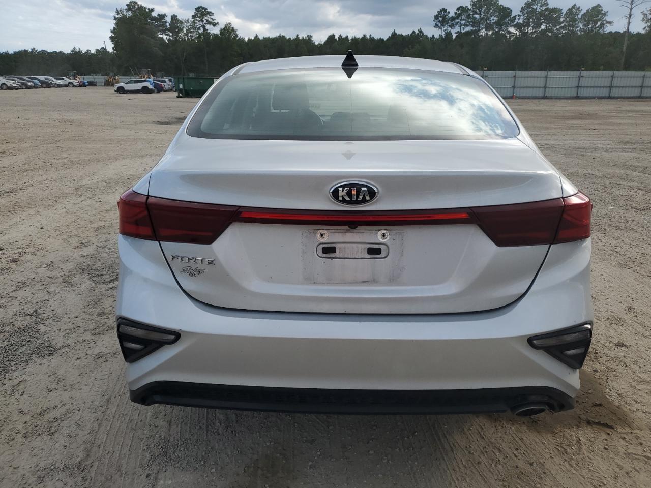 2020 Kia Forte Fe VIN: 3KPF24AD9LE194097 Lot: 70300844