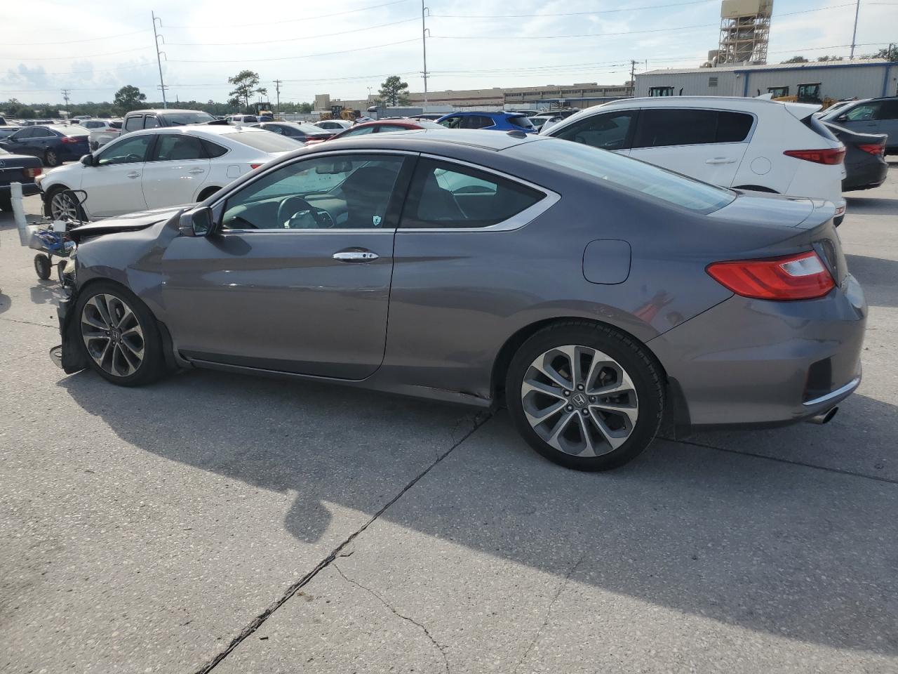 2015 Honda Accord Exl VIN: 1HGCT2B85FA002852 Lot: 70141084