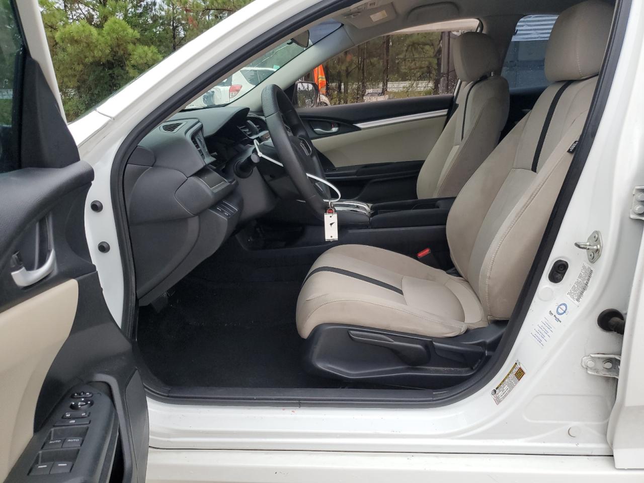19XFC2F57HE064104 2017 Honda Civic Lx