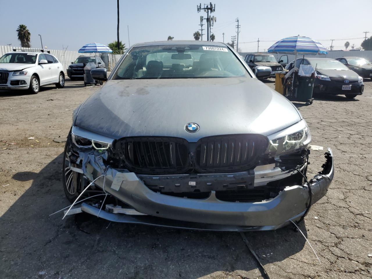 WBAJA7C3XHWA70582 2017 BMW 530 Xi