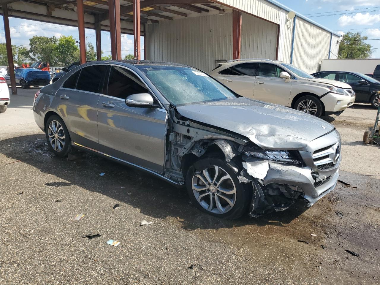 VIN 55SWF4KB7FU035352 2015 MERCEDES-BENZ C-CLASS no.4