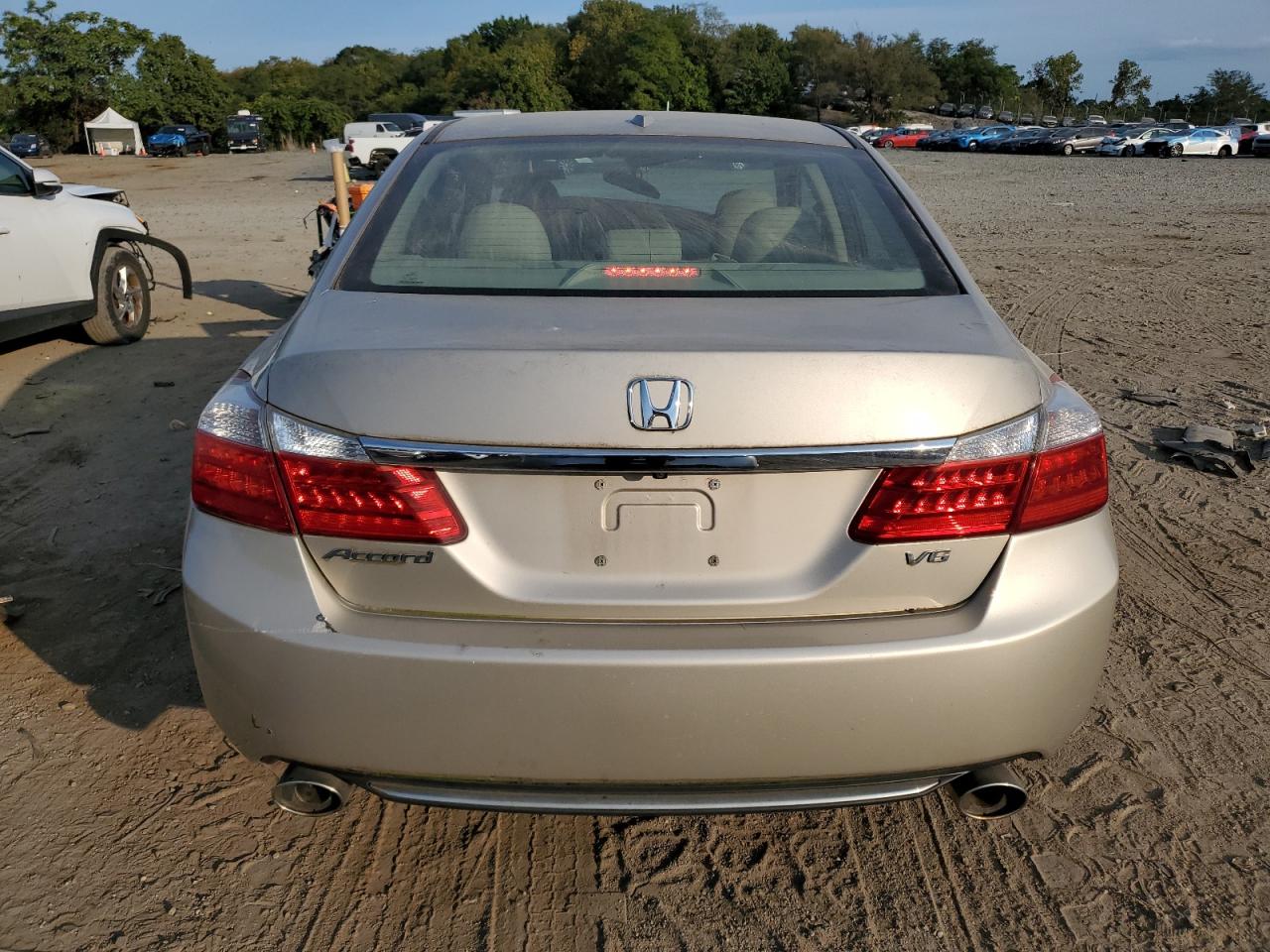 VIN 1HGCR3F84FA009127 2015 HONDA ACCORD no.6