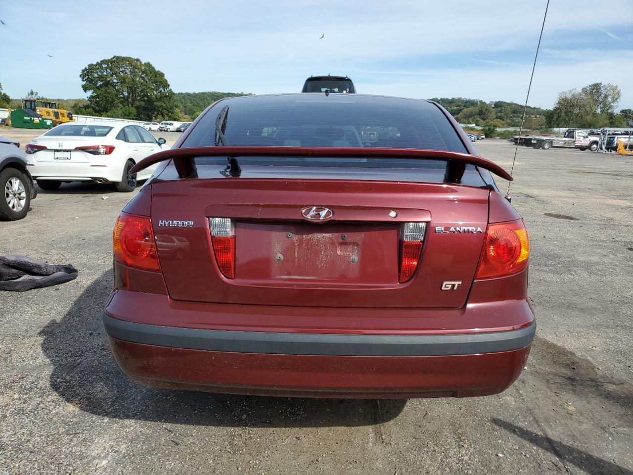 2001 Hyundai Elantra Gls VIN: KMHDN55D51U028720 Lot: 72858244